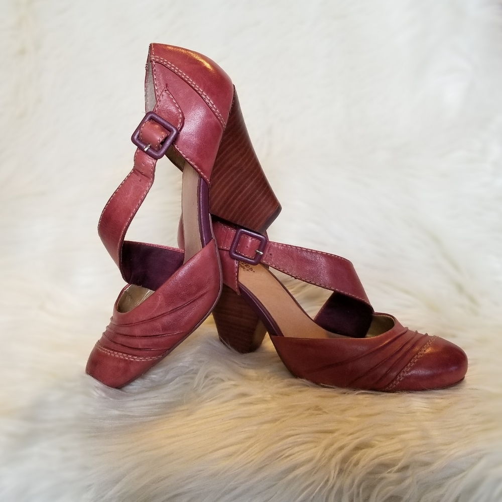 Seychelles Burgundy Leather Heels 9.5